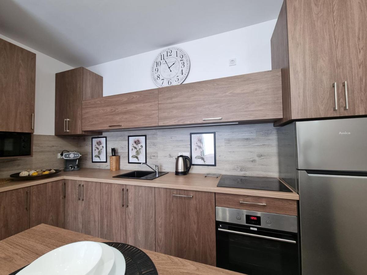 Q Apart Enter- Klimatyzowany 2 Pokojowy Apartament Przy Manufakturze Z Garazem Gratis, Fv 罗兹 外观 照片