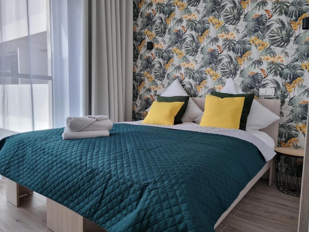 Q Apart Enter- Klimatyzowany 2 Pokojowy Apartament Przy Manufakturze Z Garazem Gratis, Fv 罗兹 外观 照片